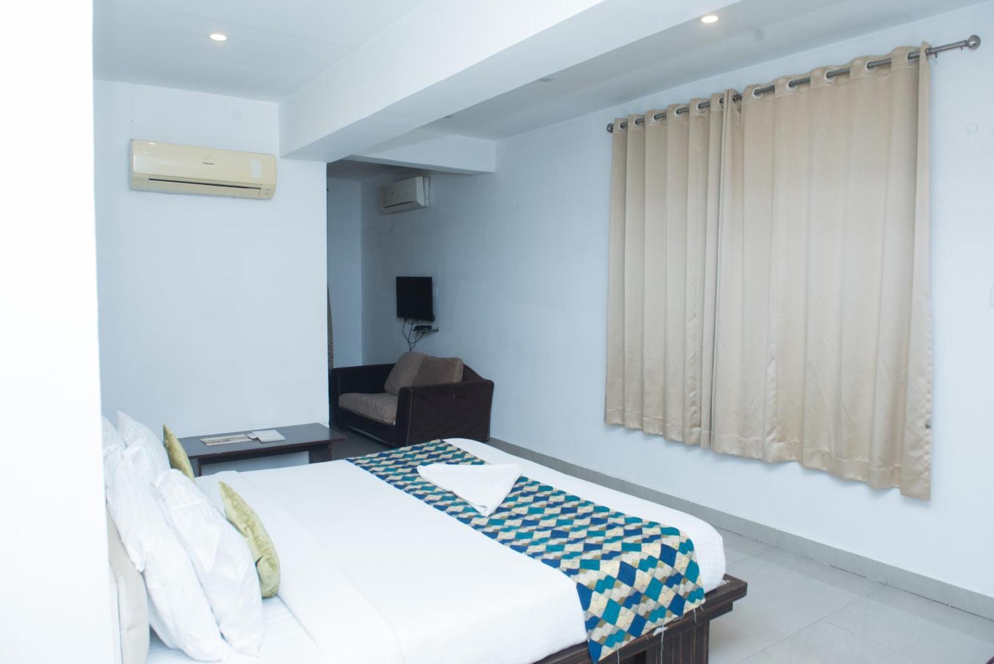Hotel Balaji Central Ratlam Luaran gambar