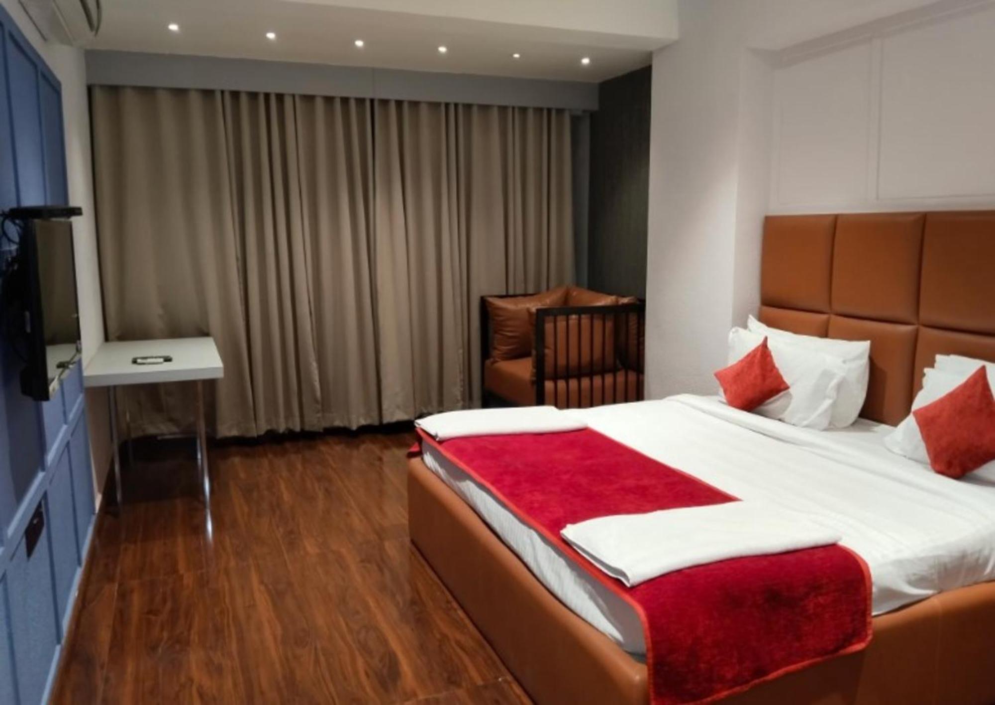 Hotel Balaji Central Ratlam Luaran gambar
