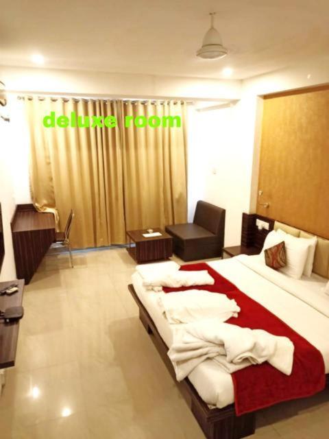 Hotel Balaji Central Ratlam Bilik gambar